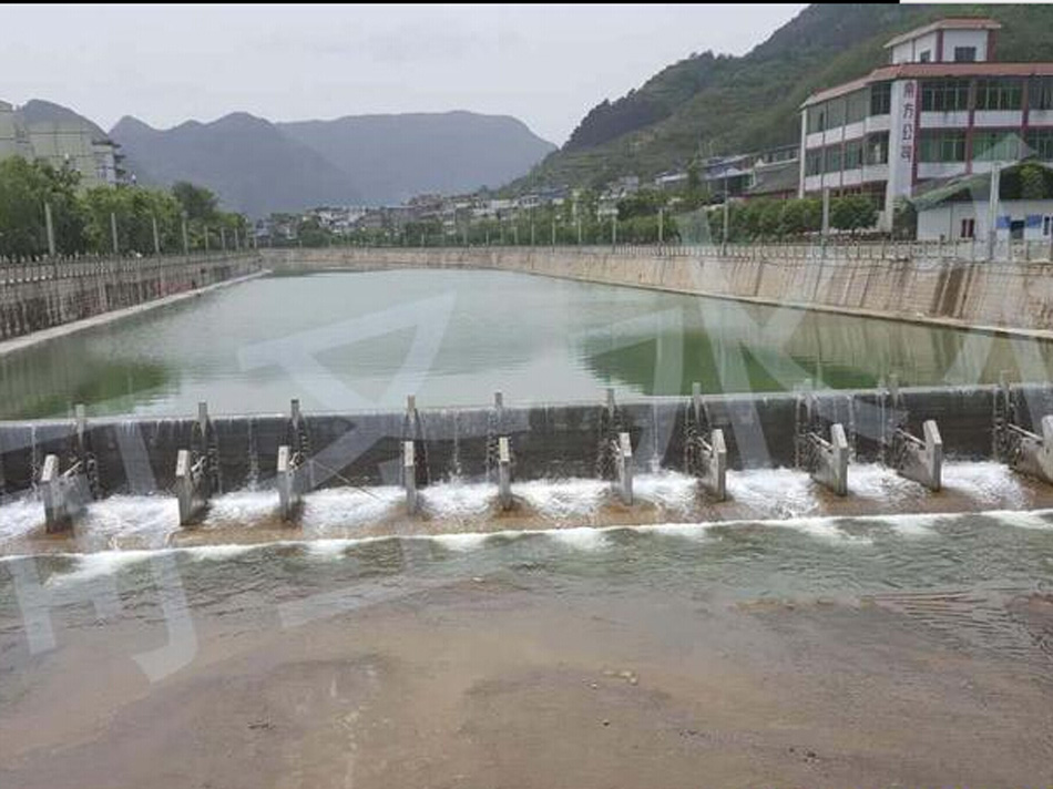 筠连县定水河城区第四、第五级翻板拦水闸