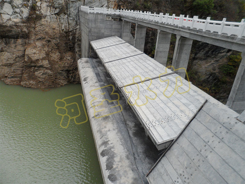 计算机同步双驱动水力液压翻板门